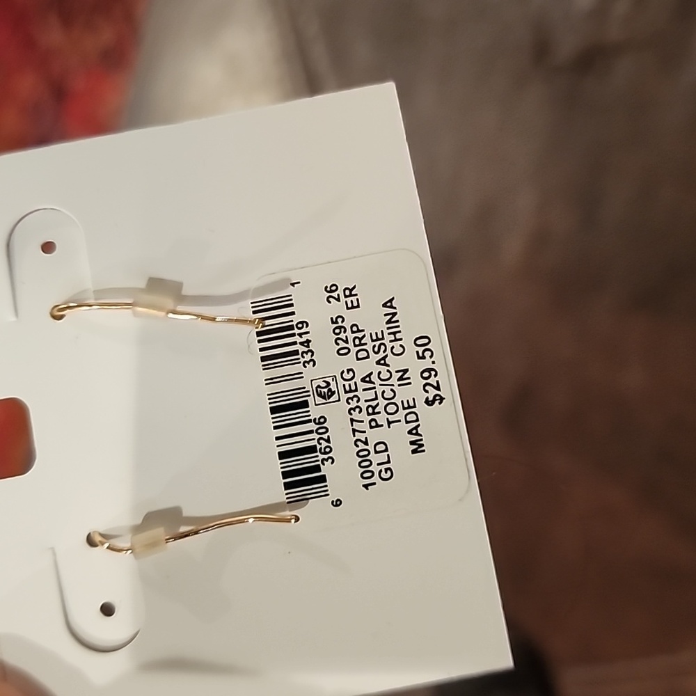 Earrings - Picture 2 of 3